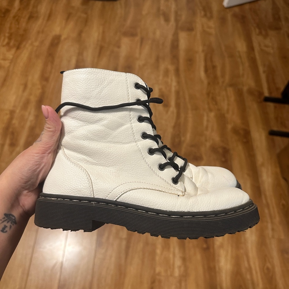 White Lace-Up Combat Boots - Picture 6 of 10